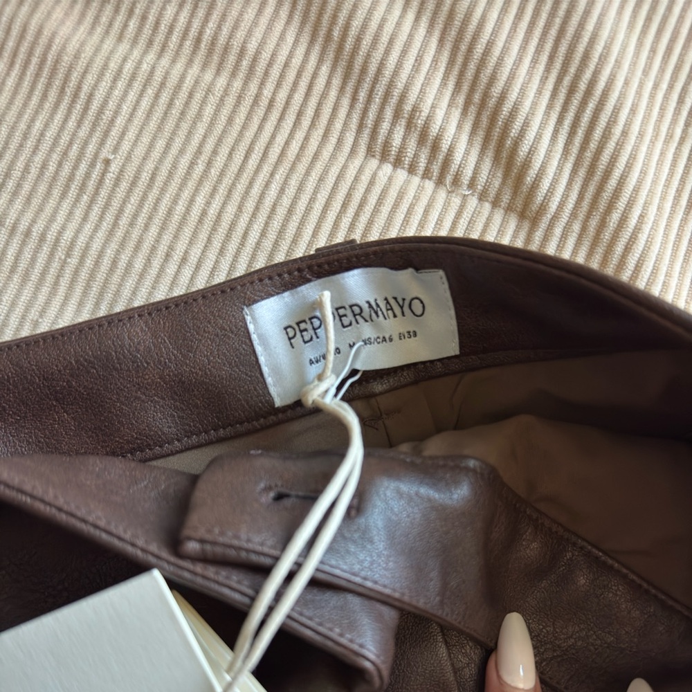 Peppermayo Dark Brown High Waist Shorts - Picture 5 of 5